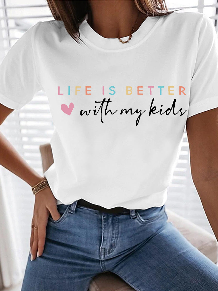 La vida de las mujeres es mejor con mi camiseta ocasional del regalo del día de madre de los cabritos