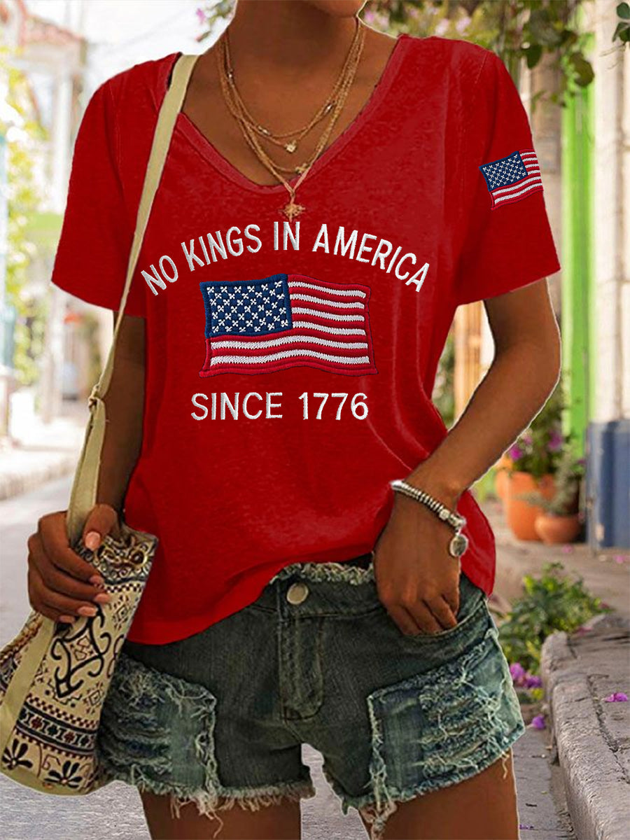 Camiseta con cuello en V para mujer No Kings In America Since 1776