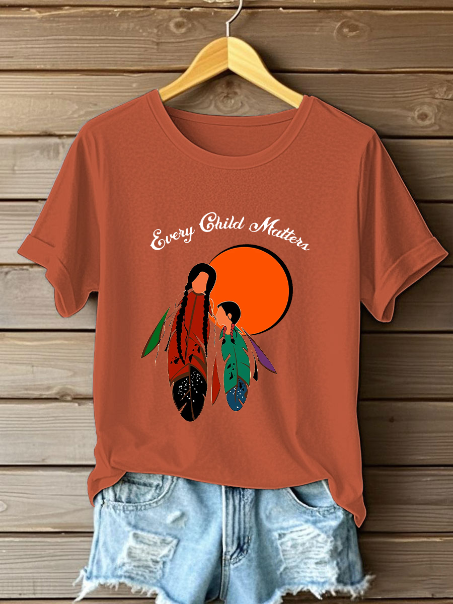 Camiseta casual impresa de Every Child Matters para mujer