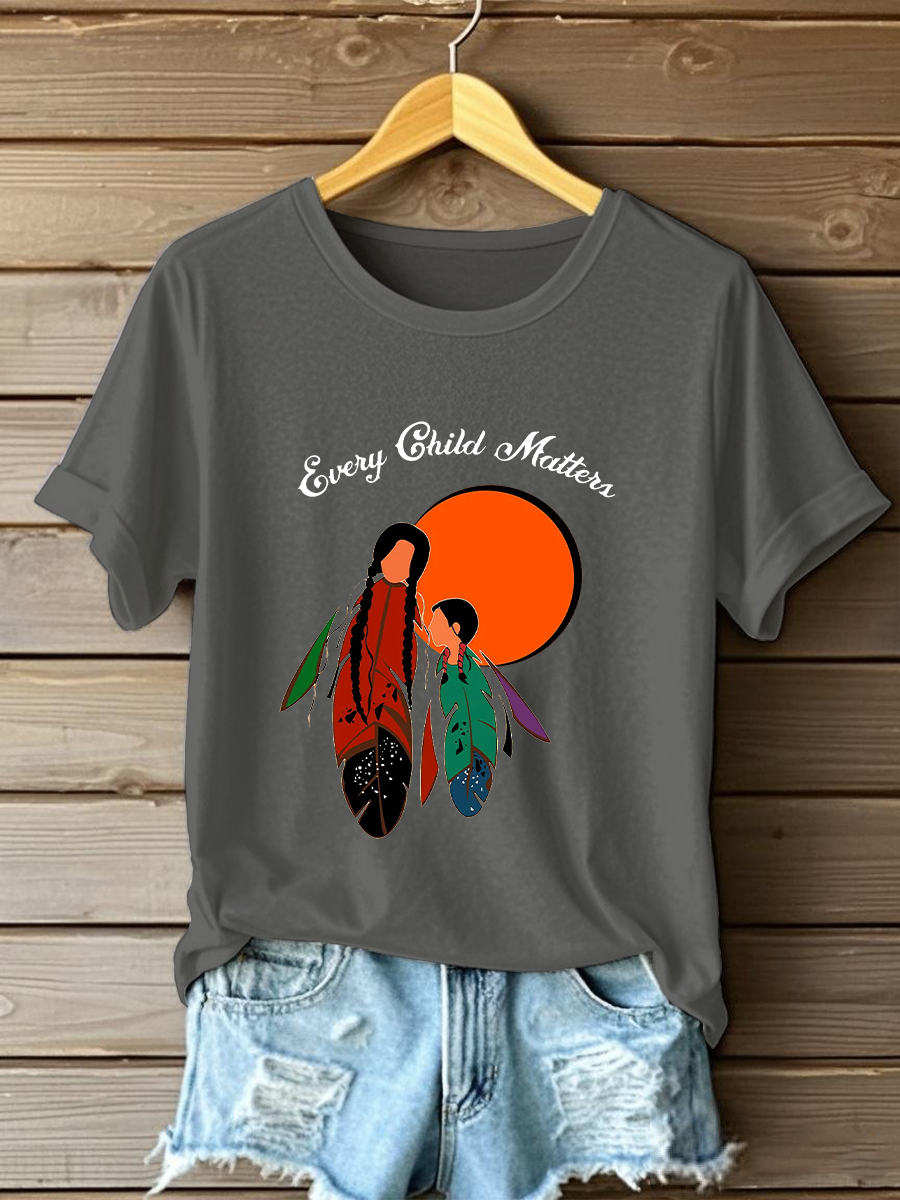 Camiseta casual impresa de Every Child Matters para mujer