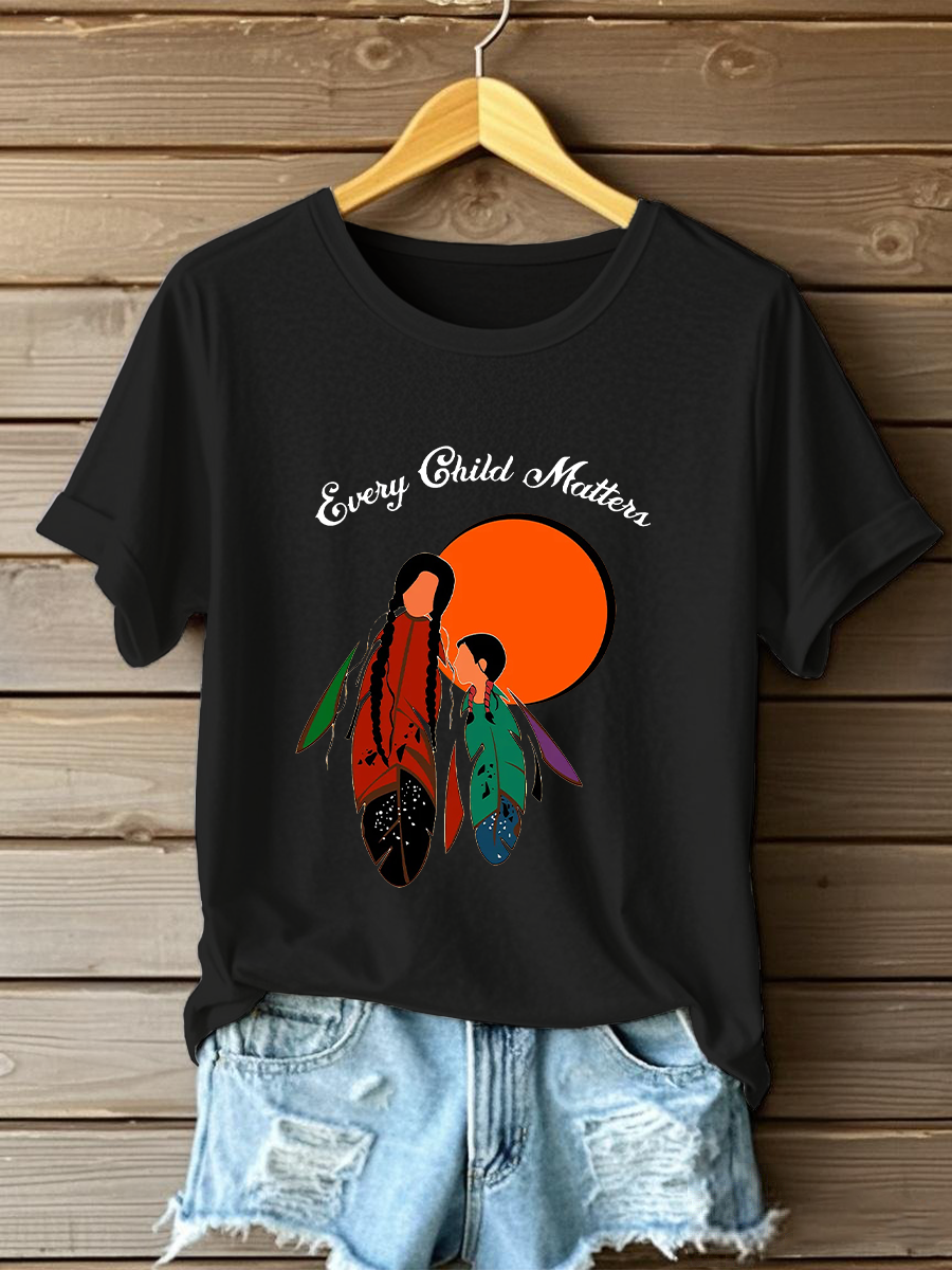 Camiseta casual impresa de Every Child Matters para mujer