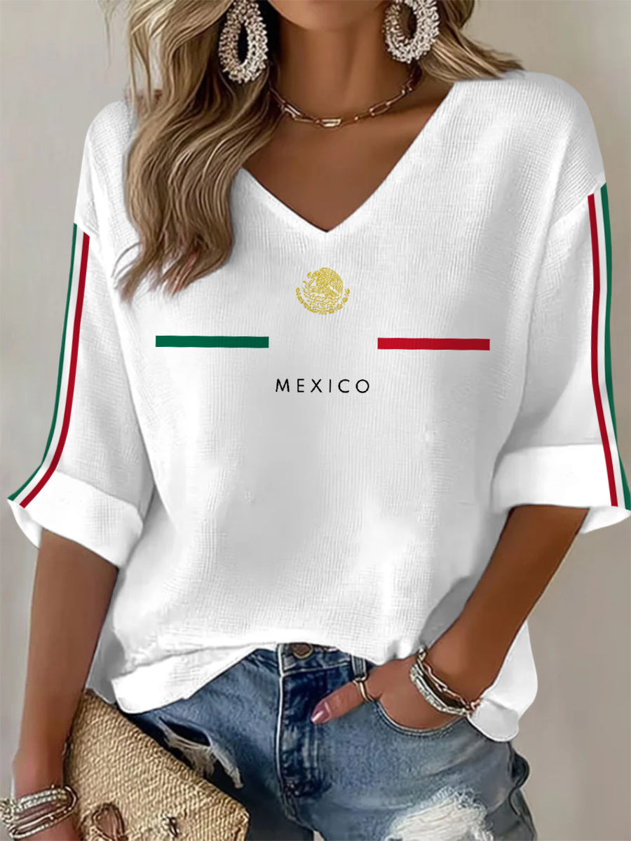 Camiseta de manga larga con cuello en V y estampado de bandera mexicana para mujer