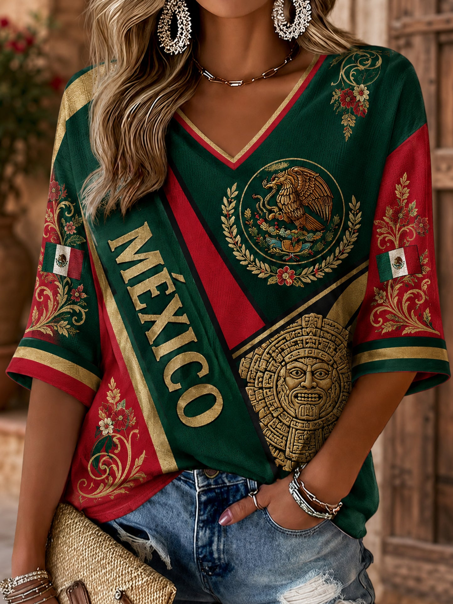 Camiseta de cuello en V con estampado artístico de elemento tótem azteca del fútbol femenino mexicano