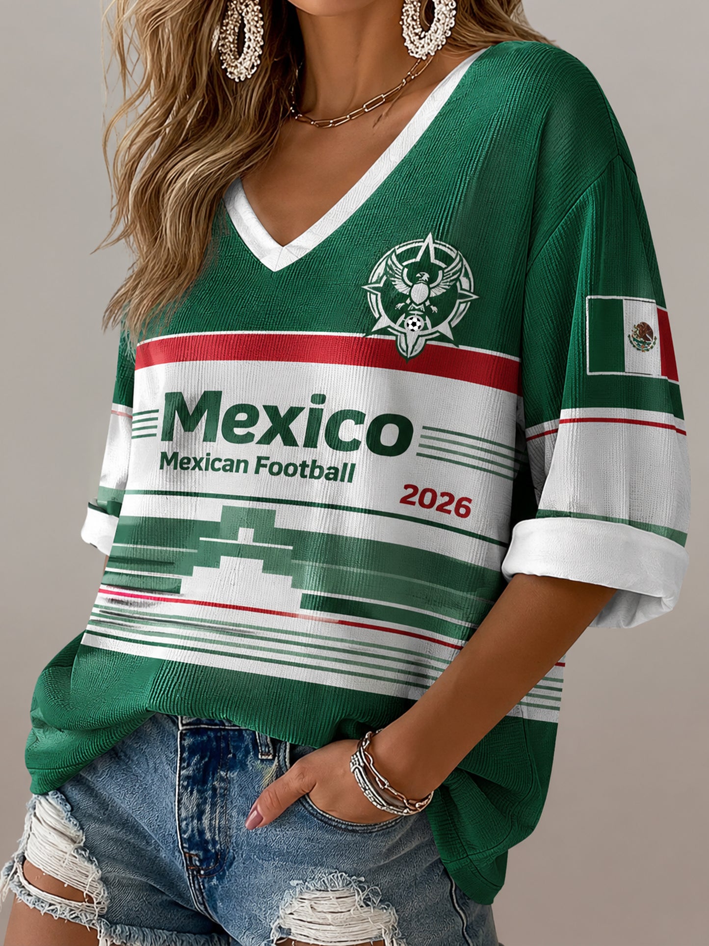 Camiseta de cuello en V con estampado artístico de elemento de animación para partido de fútbol femenino mexicano