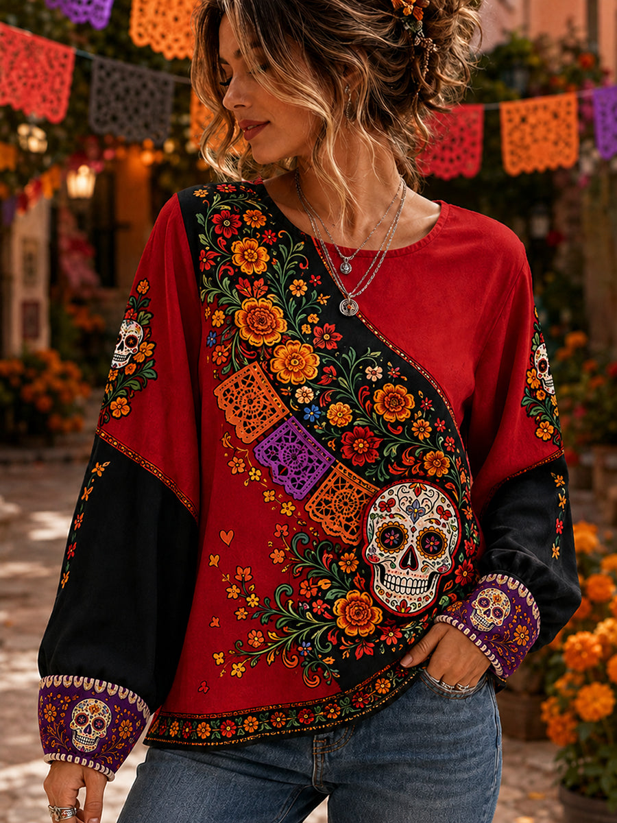 Camiseta con estampado artístico de elementos culturales mexicanos del Día de los Muertos para mujer
