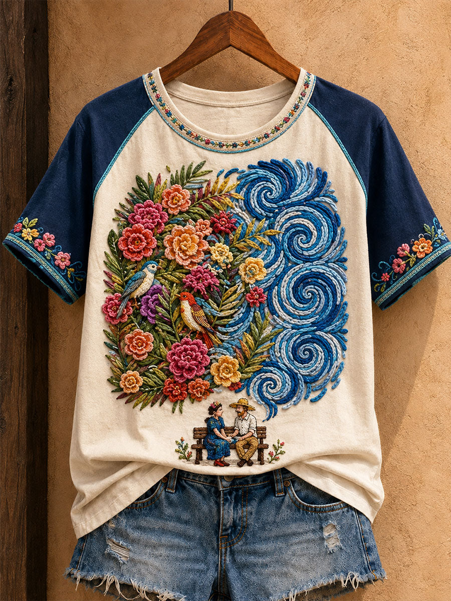 Damen-T-Shirt mit mexikanischer Lele-Puppe und floraler Kunst-Print
