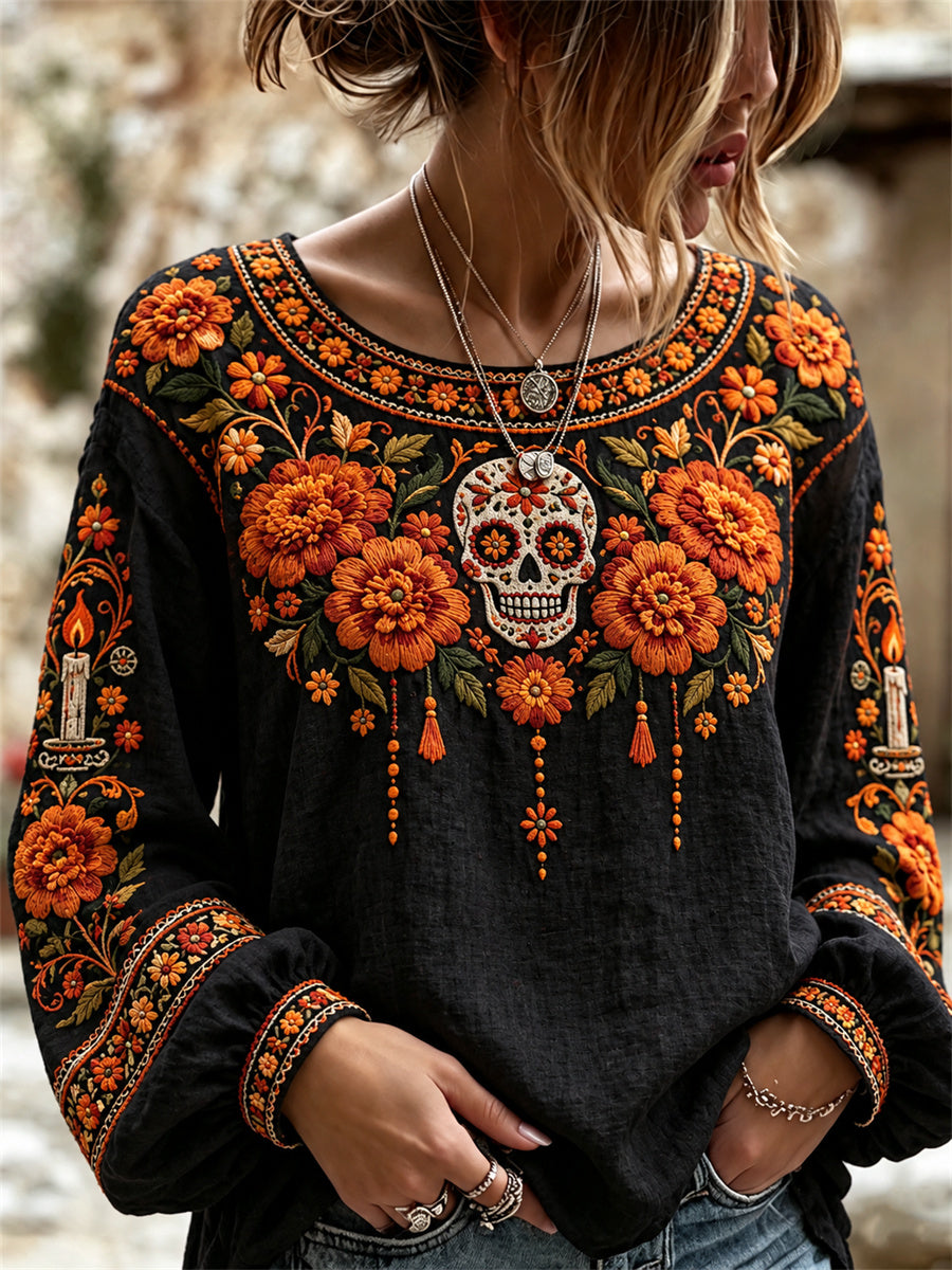 Camisa estampada floral con calaveras de azúcar mexicanas y flor de cempasúchil para el Día de Muertos femenino