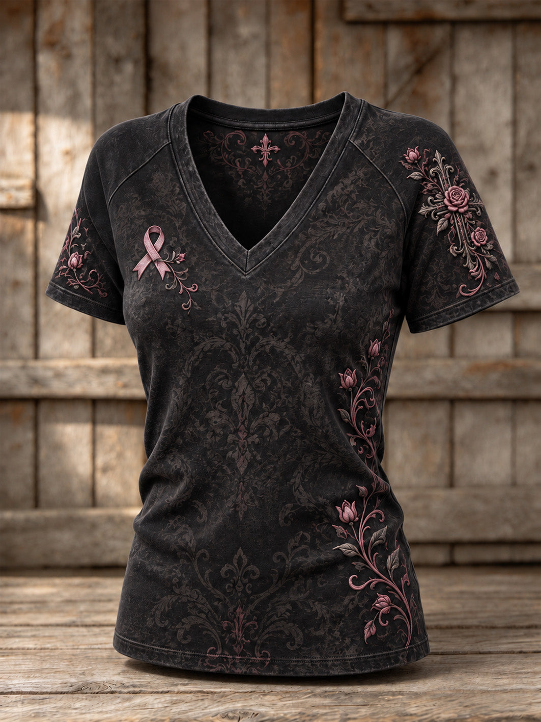 Camiseta casual de manga corta con cuello en V, diseño estampado con cruz y lazo rosa de la asociación benéfica para mujeres.