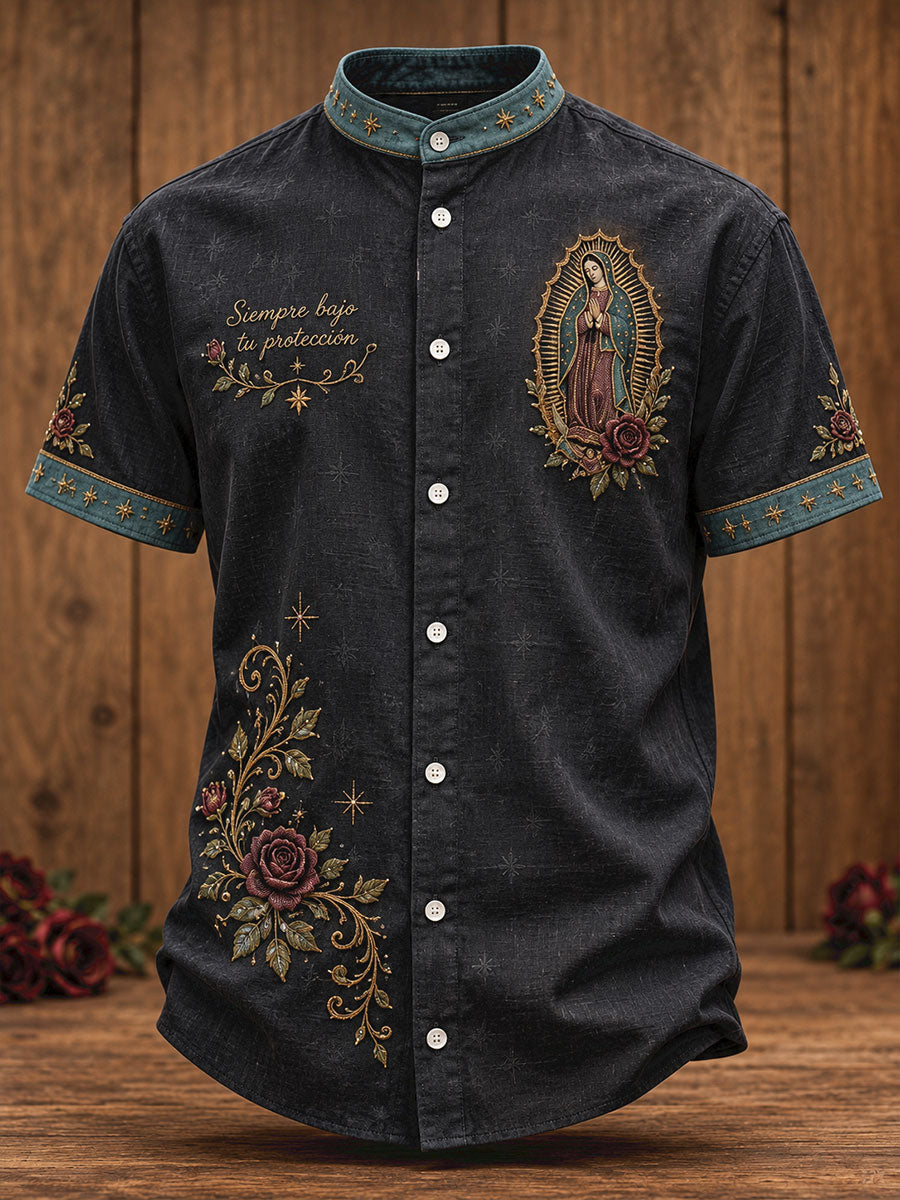 Camisa estampada con arte de la Virgen de Guadalupe de México para hombre