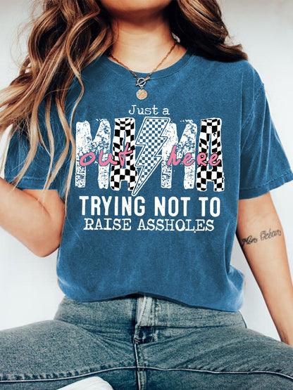 Divertido de las mujeres sólo una mamá aquí tratando de no levantar assholes, regalo del día de madre camiseta casual