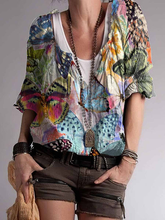 Top con cuello en V de mezcla de algodón con estampado de mariposa color hippie para mujer