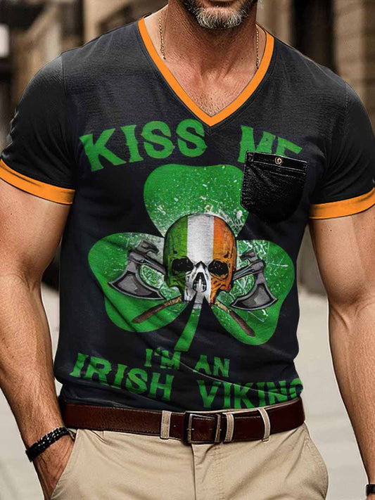 Camiseta de manga corta con cuello en V Kiss Me Ireland Skull Print para hombre