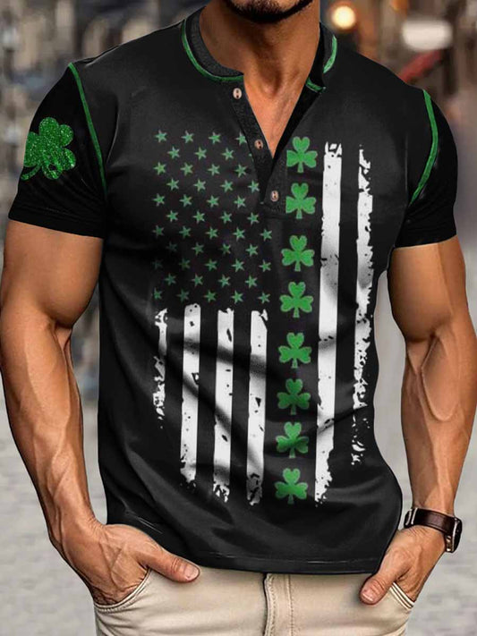 Camiseta de manga corta American Three-leaf Clover Print Henley Neck para hombre