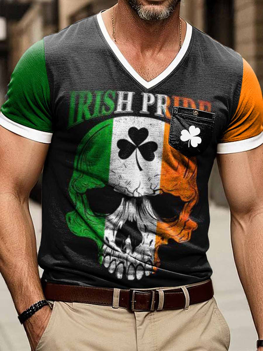 Irish Skull Print Camiseta de manga corta con cuello en V para hombre