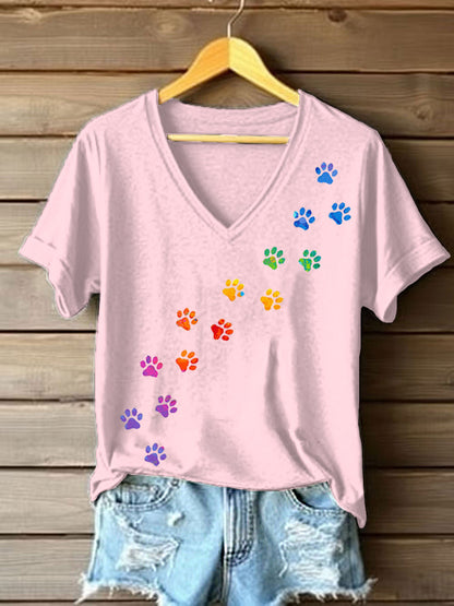 Camiseta pata de perro colorida para mujer