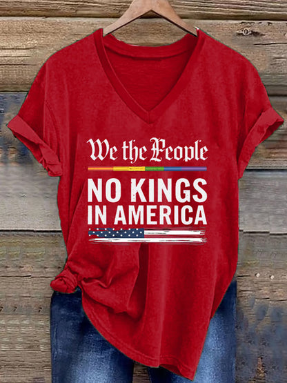 Mujer We The People No Kings In America V-Neck Tee