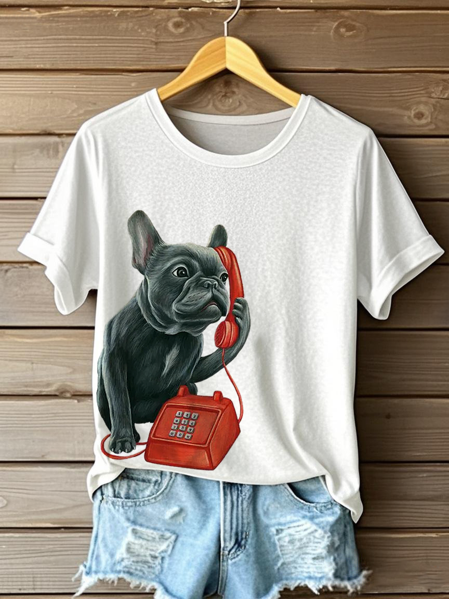 Camisetas impresas Bulldog francés de las mujeres en el teléfono