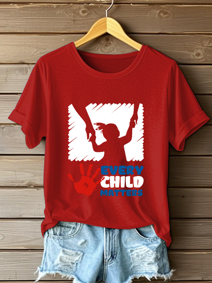 Camiseta casual impresa de Every Child Matters para mujer