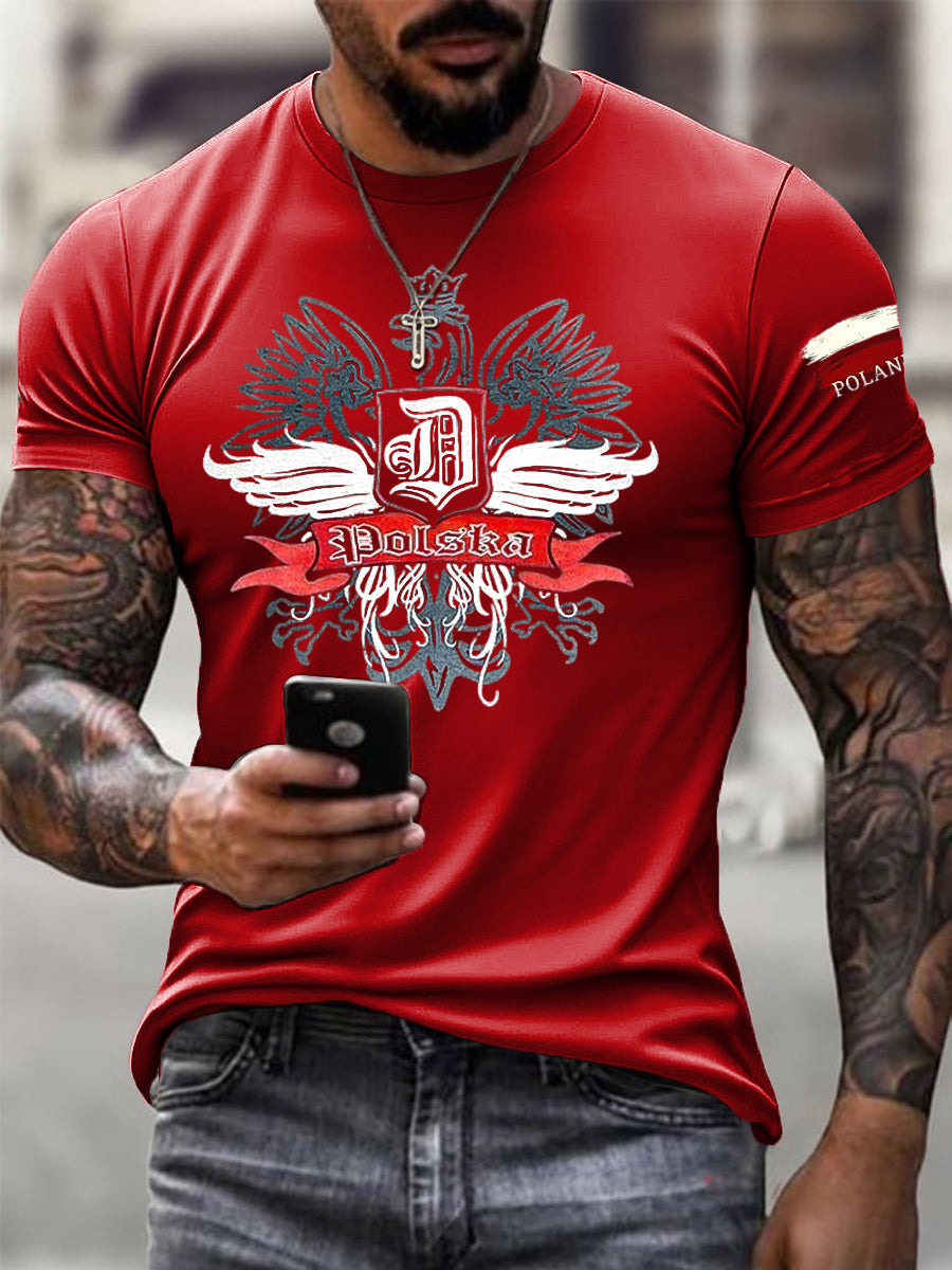 La bandera polaca del águila de los hombres imprime la camiseta ocasional