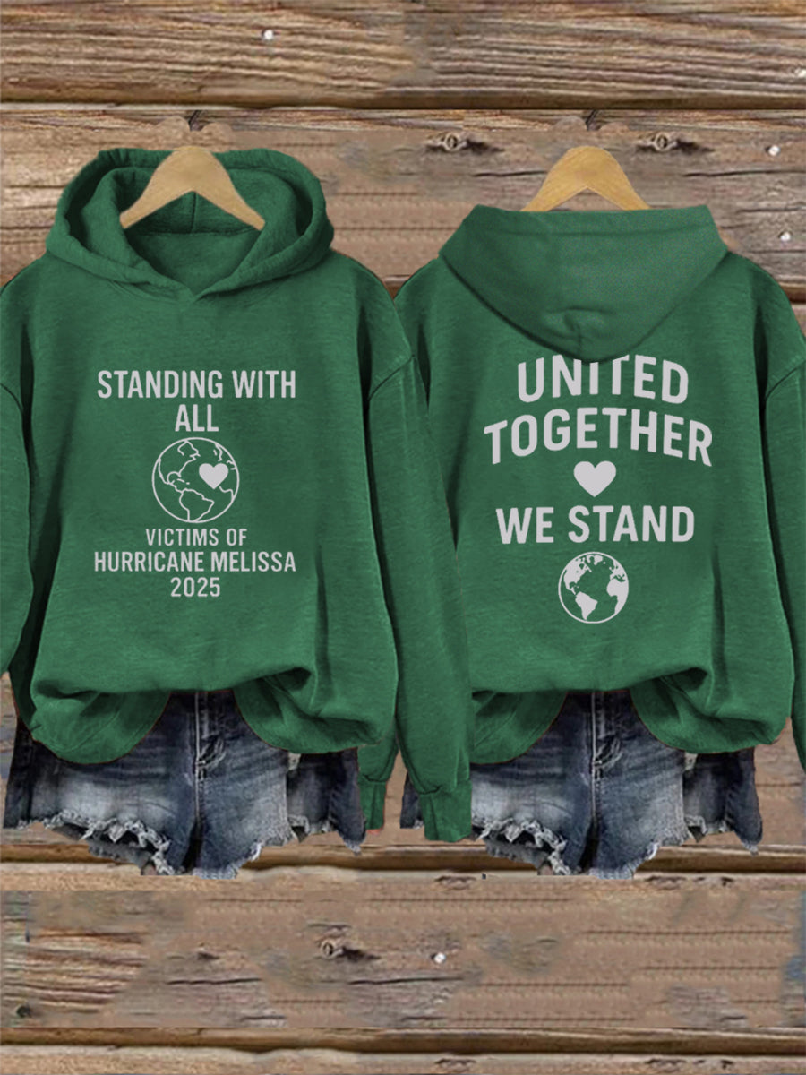Mujeres de pie con todas las víctimas del huracán Melissa United Together We Stand Hoodie
