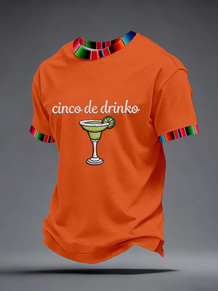 Camiseta con patrón bordado de Cinco de Drinko para hombre