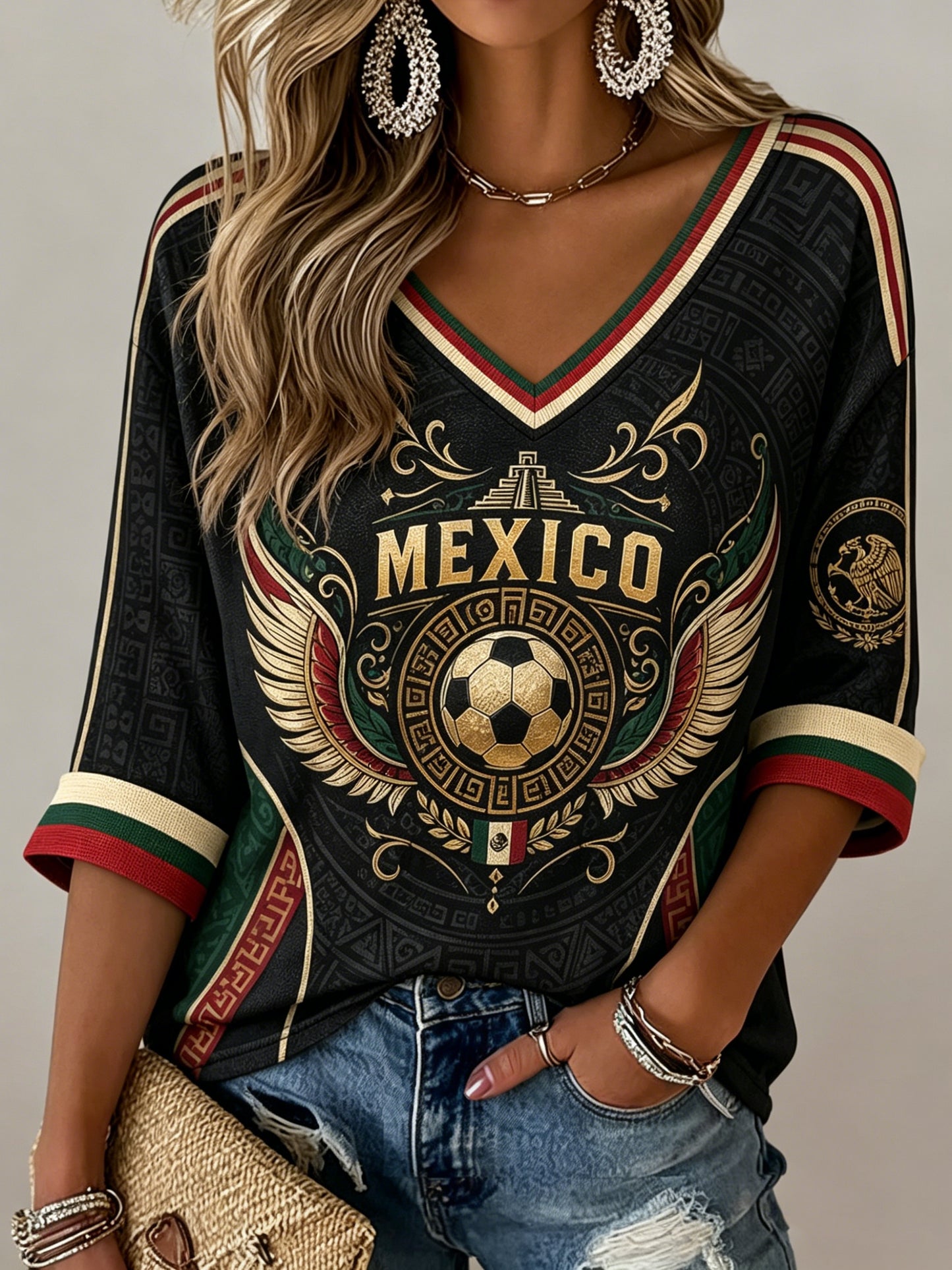 Camiseta de cuello en V para mujeres, aficionadas al fútbol mexicano, con estampado artístico de tótem azteca
