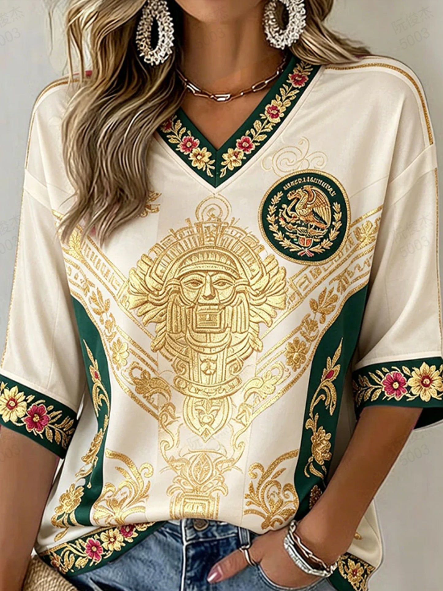 Mujeres de fútbol mexicano que anima en relieve tradicional Totem Art Print V-cuello Top