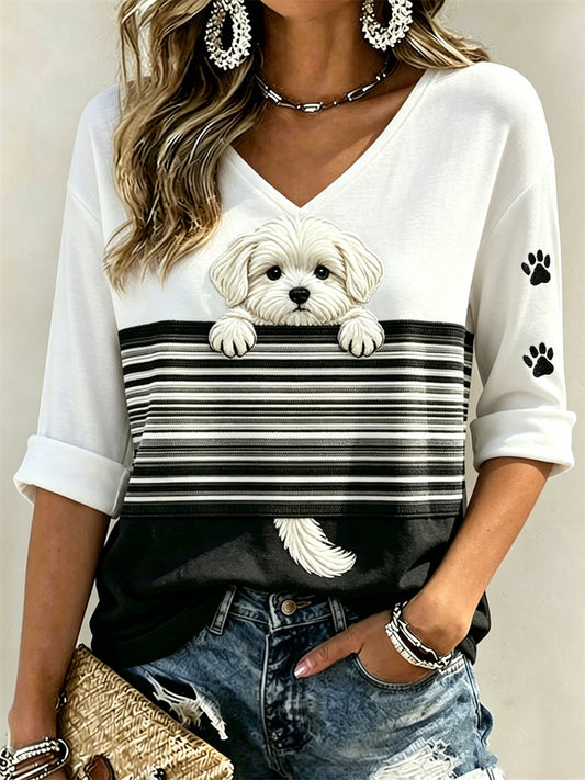 Mujer Peeking Maltese Dog & Paw Prints Colorblock Print Mediados de longitud mangas con cuello en V Camiseta