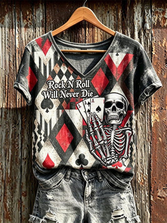 Camiseta de manga corta con estampado en bloques de color y diseño de calavera: el rock and roll femenino nunca morirá