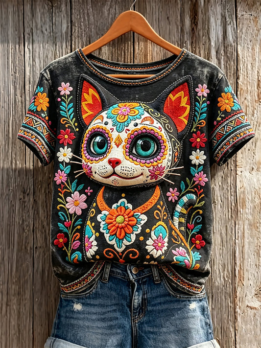 Camiseta de manga corta con estampado floral mexicano de calavera azucarada y gato del Día de Muertos para mujer