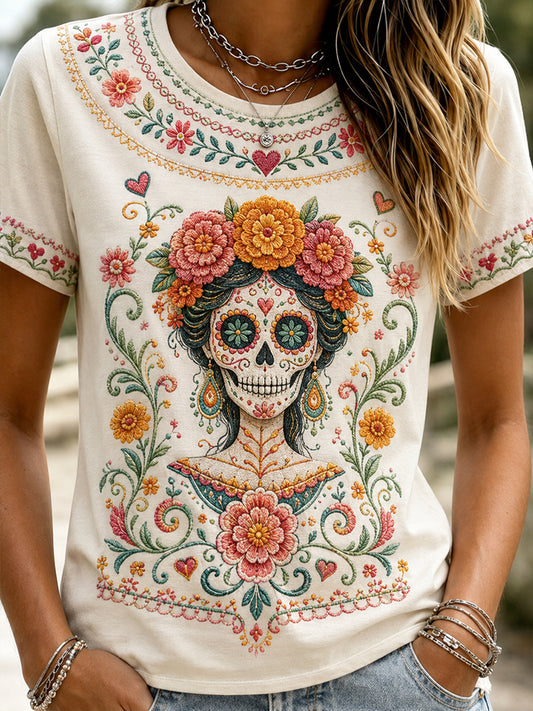 Camiseta con estampado artístico de elementos culturales mexicanos del Día de Muertos para mujer
