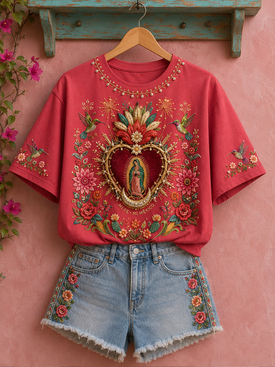 Camiseta estampada para mujer con la Asunción de Nuestra Señora de Guadalupe