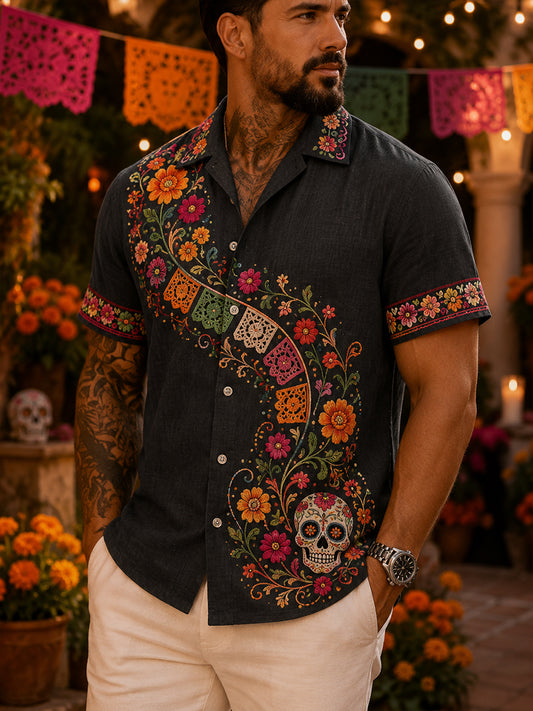 Camiseta de manga corta con estampado artístico de elementos culturales mexicanos del Día de los Muertos para hombre