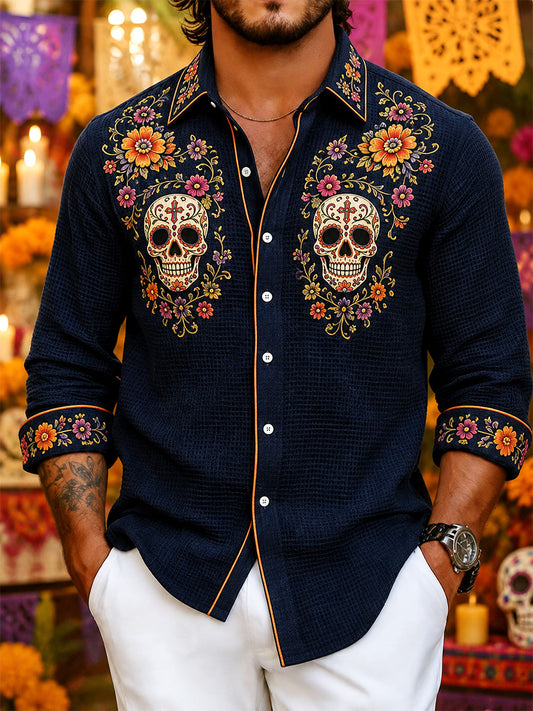 Camisa casual de gofre con estampado artístico mexicano del Día de los Muertos para hombre