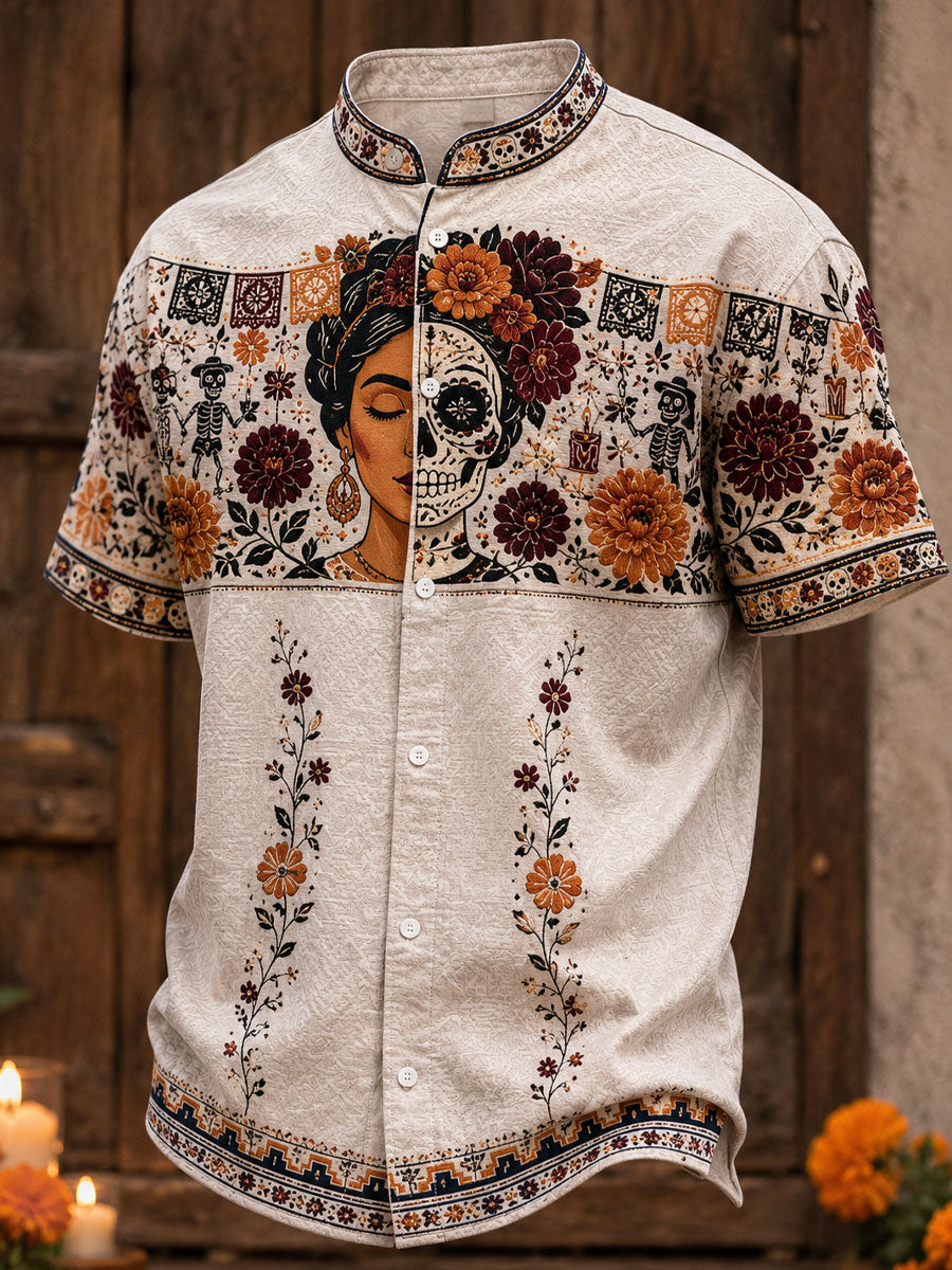 Camisa estampada con diseño floral del Día de los Muertos mexicano para hombre