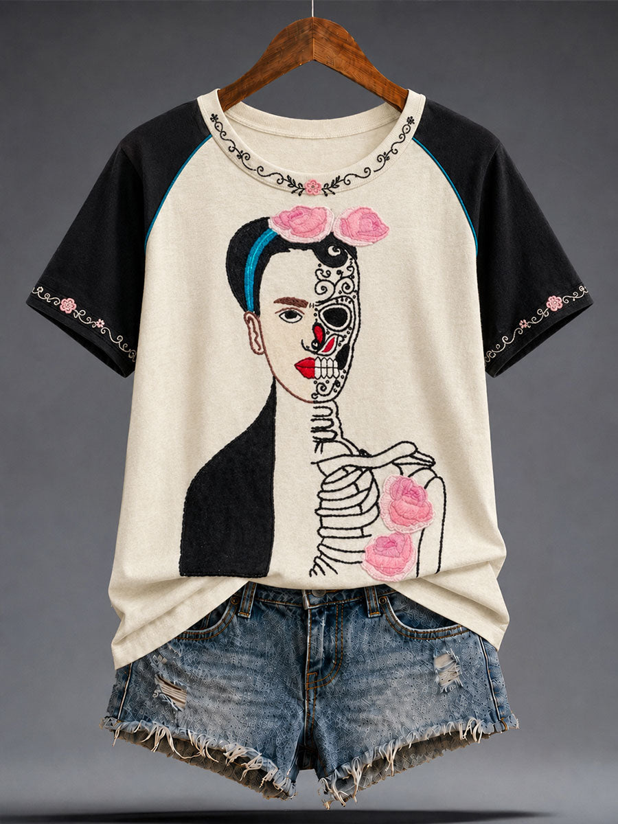 Damen-T-Shirt mit mexikanischer Lele-Puppe und floraler Kunst-Print